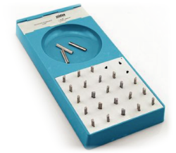Dexterity test for skills assessment - Grooved Pegboard Test